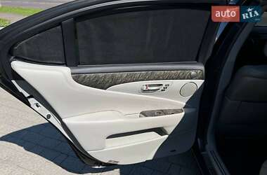 Седан Lexus LS 2007 в 