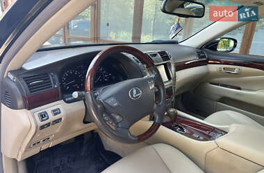 Седан Lexus LS 2007 в 
