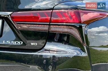 Седан Lexus LS 2022 в Киеве