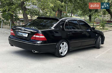 Седан Lexus LS 2004 в 