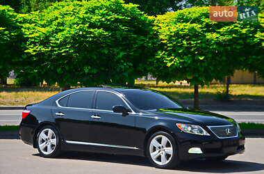 Седан Lexus LS 2009 в Дніпрі