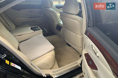 Седан Lexus LS 2011 в 