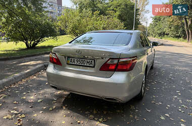 Седан Lexus LS 2011 в 