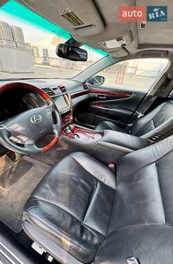 Седан Lexus LS 2007 в 