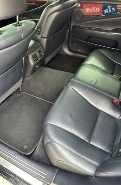 Седан Lexus LS 2008 в Хмельницком