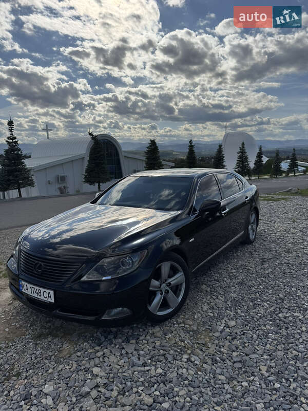 Седан Lexus LS 2007 в Ивано-Франковске