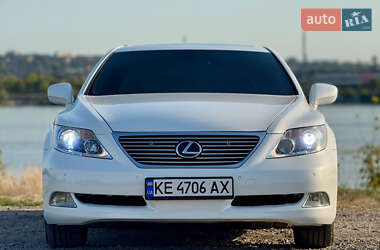 Седан Lexus LS 2007 в 