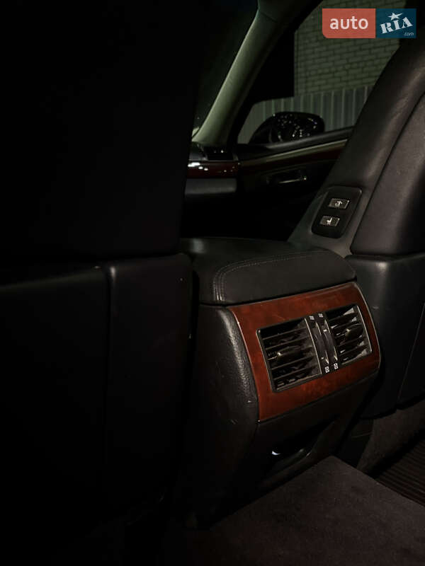 Седан Lexus LS 2008 в Киеве