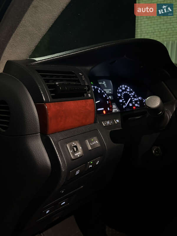 Седан Lexus LS 2008 в Киеве