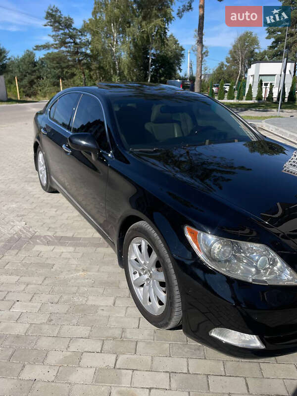 Седан Lexus LS 2007 в Новояворівську
