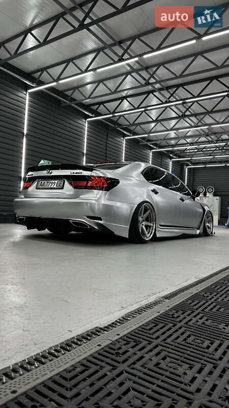 Седан Lexus LS 2007 в Киеве
