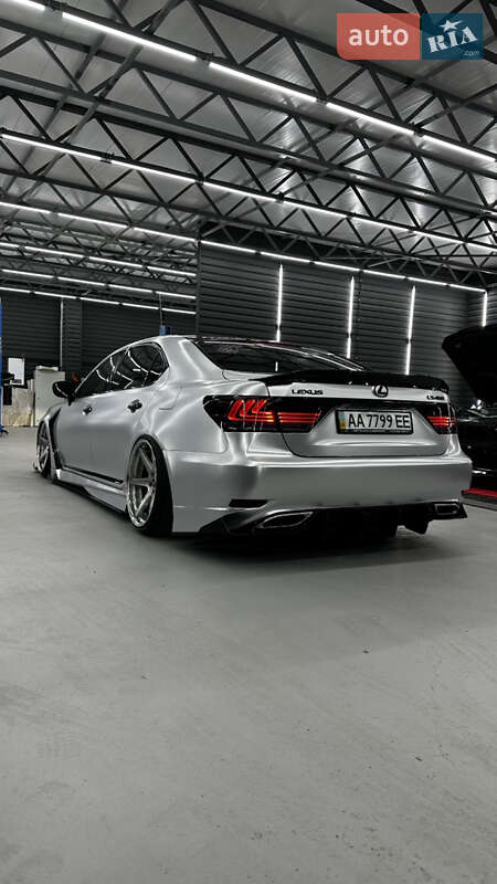 Седан Lexus LS 2007 в Киеве