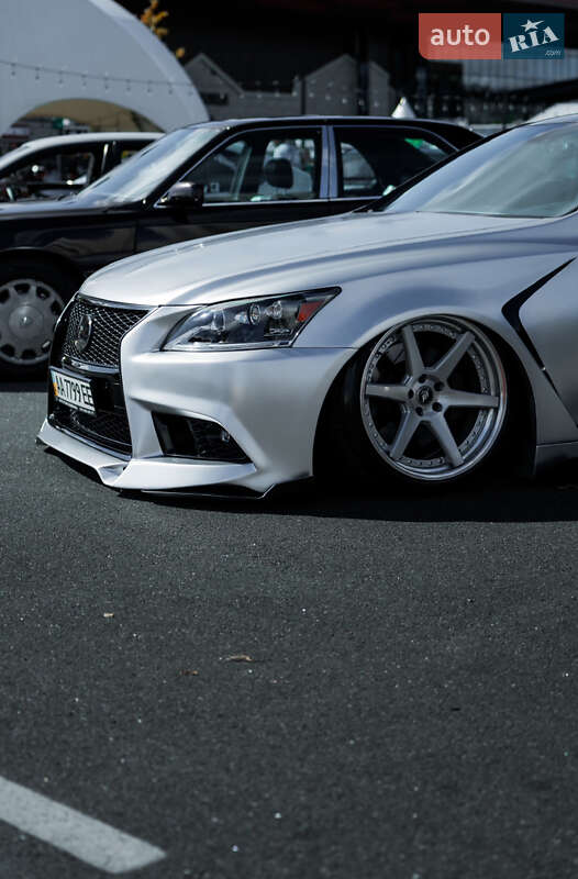 Седан Lexus LS 2007 в Киеве