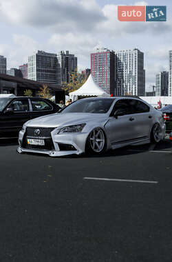 Седан Lexus LS 2007 в 