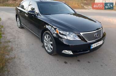 Седан Lexus LS 2007 в Києві