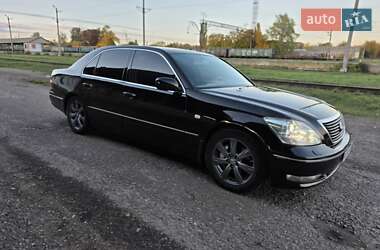 Седан Lexus LS 2005 в 