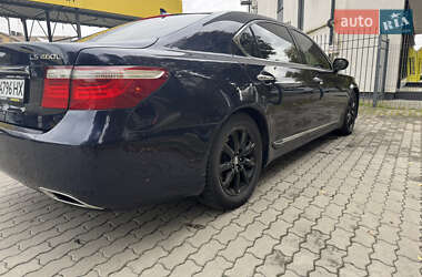 Седан Lexus LS 2006 в 