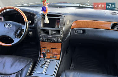 Седан Lexus LS 2002 в 
