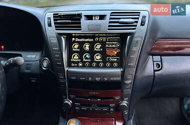 Седан Lexus LS 2007 в 
