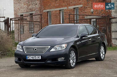 Седан Lexus LS 2011 в Ивано-Франковске