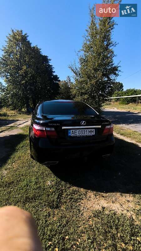 Седан Lexus LS 2007 в Павлограде