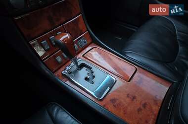 Седан Lexus LS 2005 в 