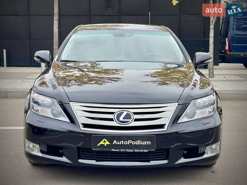Седан Lexus LS 2012 в Киеве