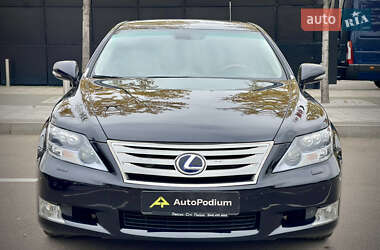 Седан Lexus LS 2012 в 