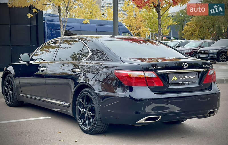 Седан Lexus LS 2012 в Киеве