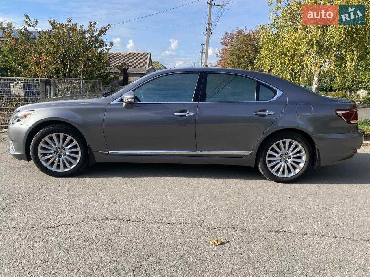 2013 Lexus LS - мініатюра 24