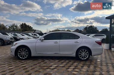 Седан Lexus LS 2010 в  фото 4 Седан Lexus LS 2010 в