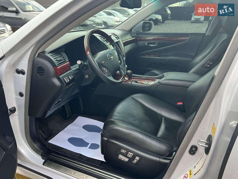 Седан Lexus LS 2010 в Знаменке фото 11 Седан Lexus LS 2010 в Знаменке