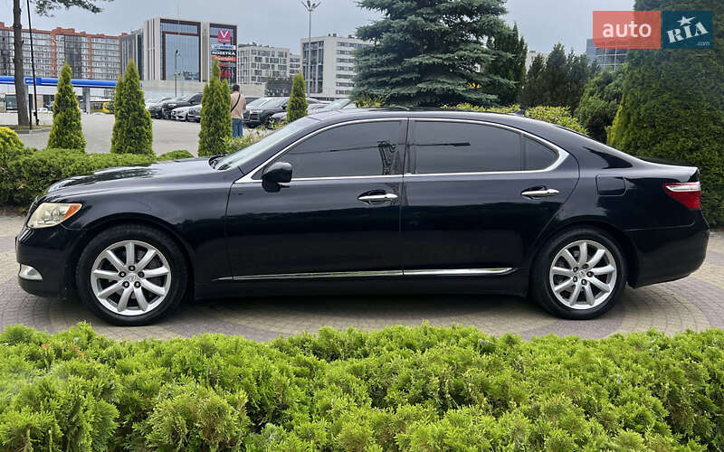Седан Lexus LS 2007 в Львові