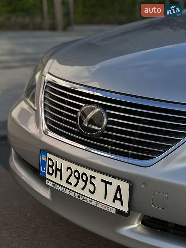 Седан Lexus LS 2007 в Києві