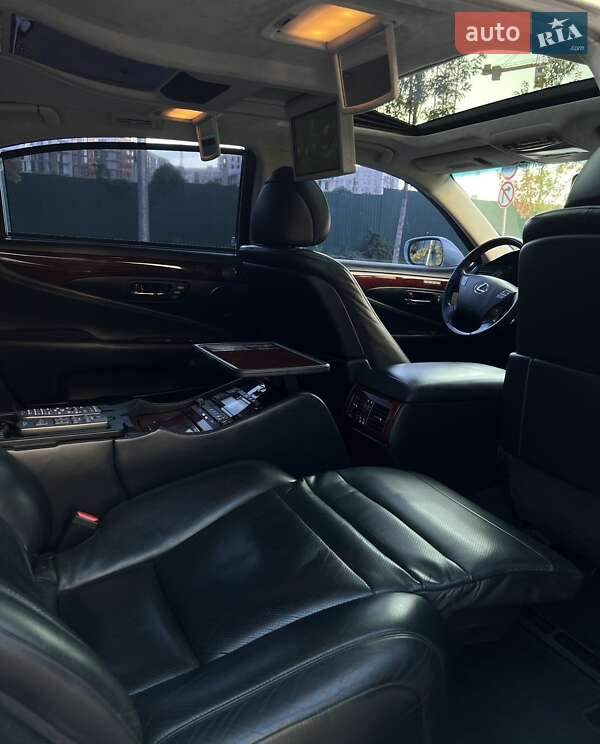 Седан Lexus LS 2007 в Києві