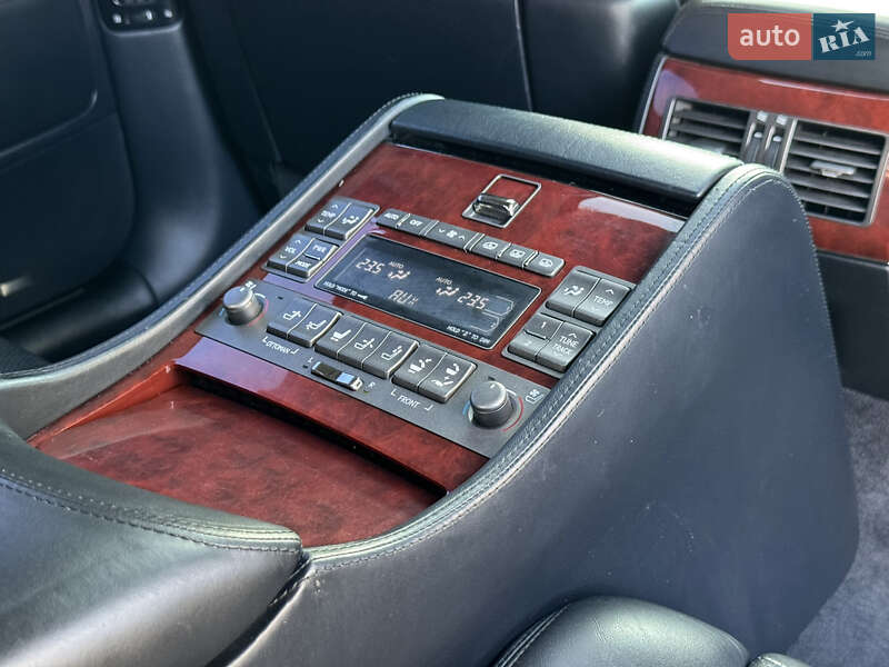 Седан Lexus LS 2007 в Ужгороде