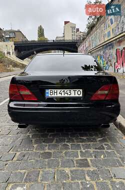 Седан Lexus LS 2001 в Роздільній