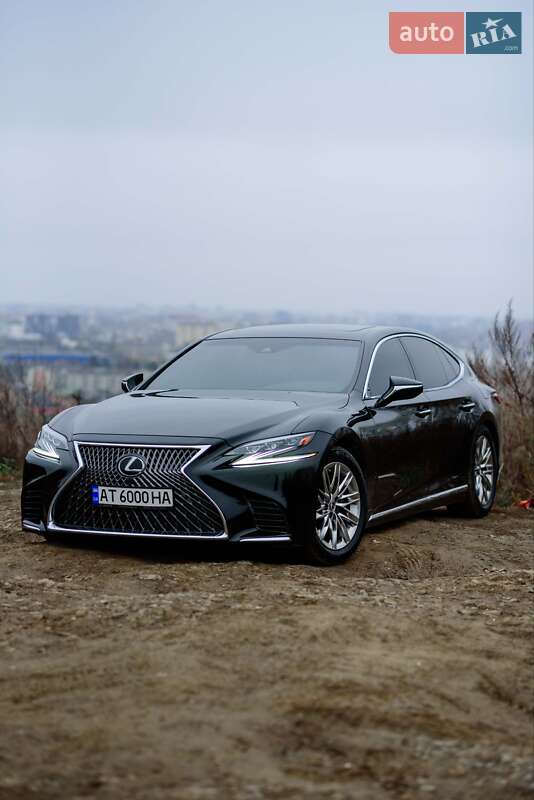 Седан Lexus LS 2018 в Ивано-Франковске