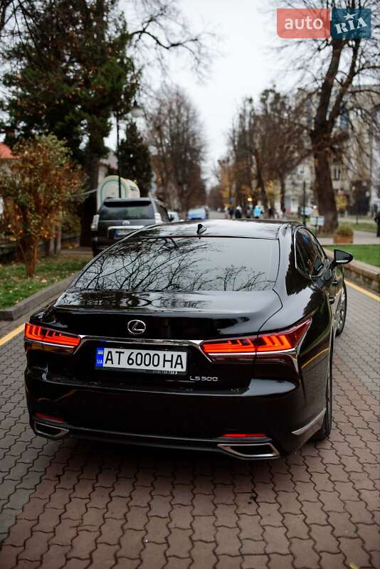 Седан Lexus LS 2018 в Ивано-Франковске