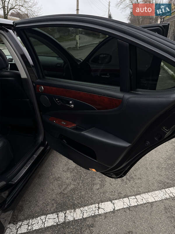 Седан Lexus LS 2007 в Макарове фото 11 Седан Lexus LS 2007 в Макарове