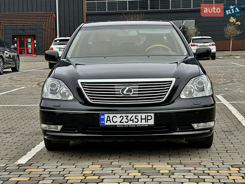 Седан Lexus LS 2004 в Луцке