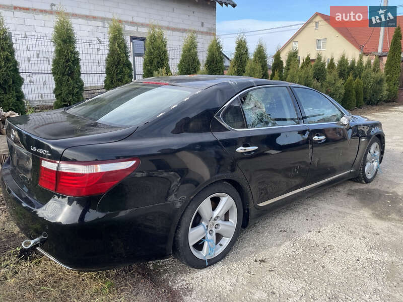 Седан Lexus LS 2007 в Луцке