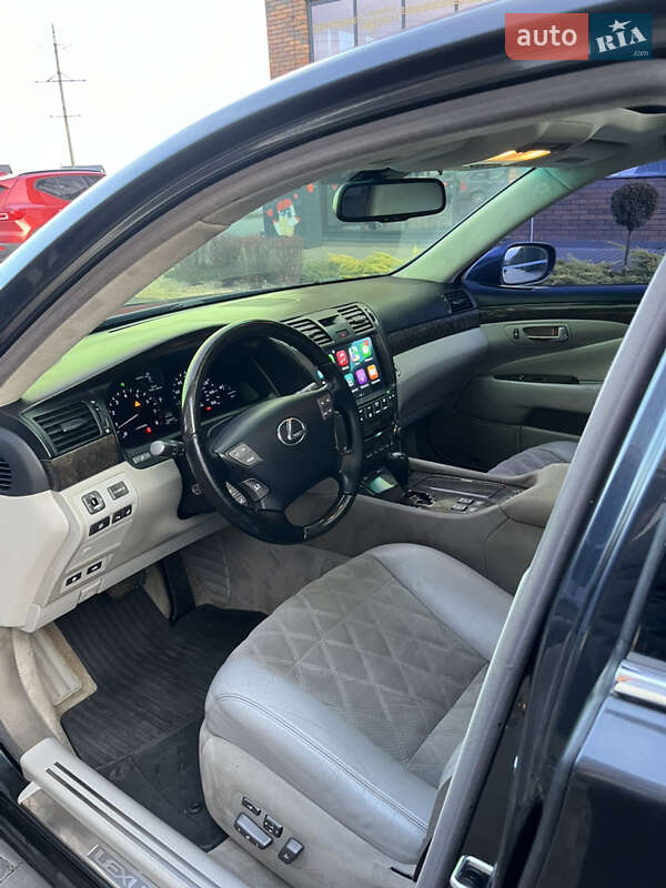 Седан Lexus LS 2008 в Виннице