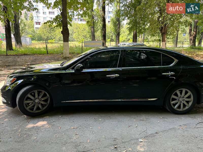 Седан Lexus LS 2008 в Києві