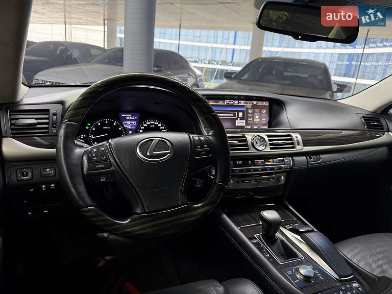 Седан Lexus LS 2013 в Одессе