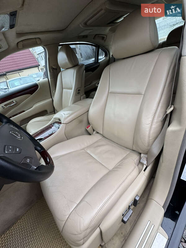 Седан Lexus LS 2007 в Бердичеві