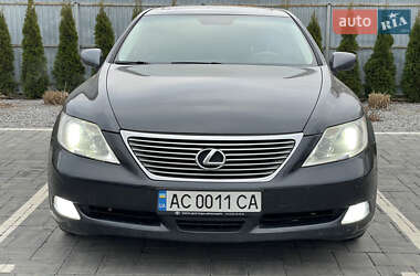 Седан Lexus LS 2007 в Луцке