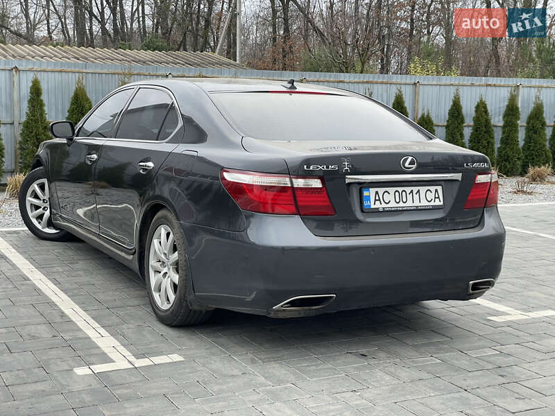 Седан Lexus LS 2007 в Луцке