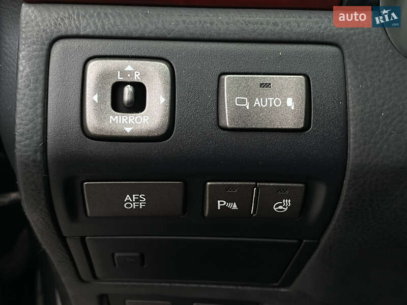 Седан Lexus LS 2007 в Луцке