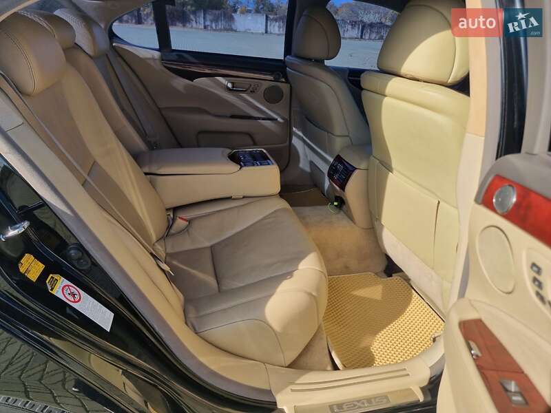 Седан Lexus LS 2007 в Одессе